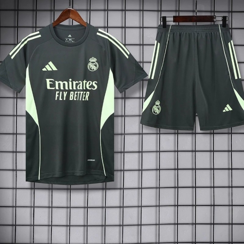 25/26 RMA Grey Training Short Suit