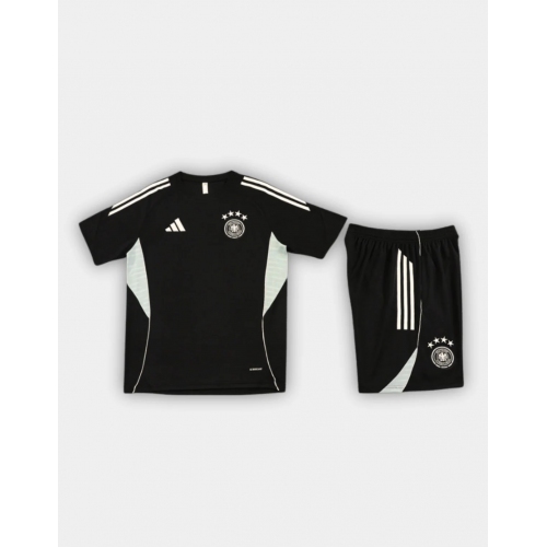 GERMANY-SUMMER SET BLACK