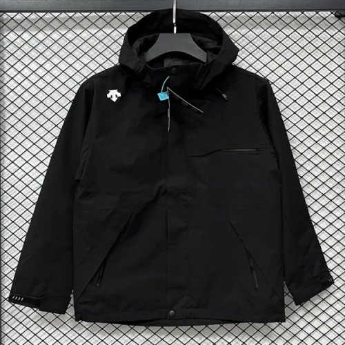 25/26 DESCENTE Black Thin Assault Hooded Windbreaker #H002