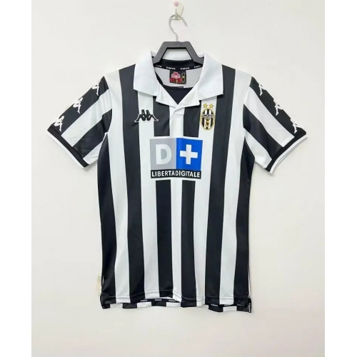 1998/1999 Retro Juventus Home Football Shirt