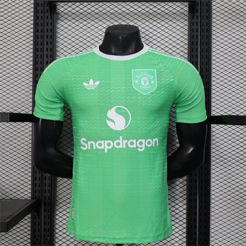 2025/2026 Player Version Manchester United Goalkeeper Green Football Shirt