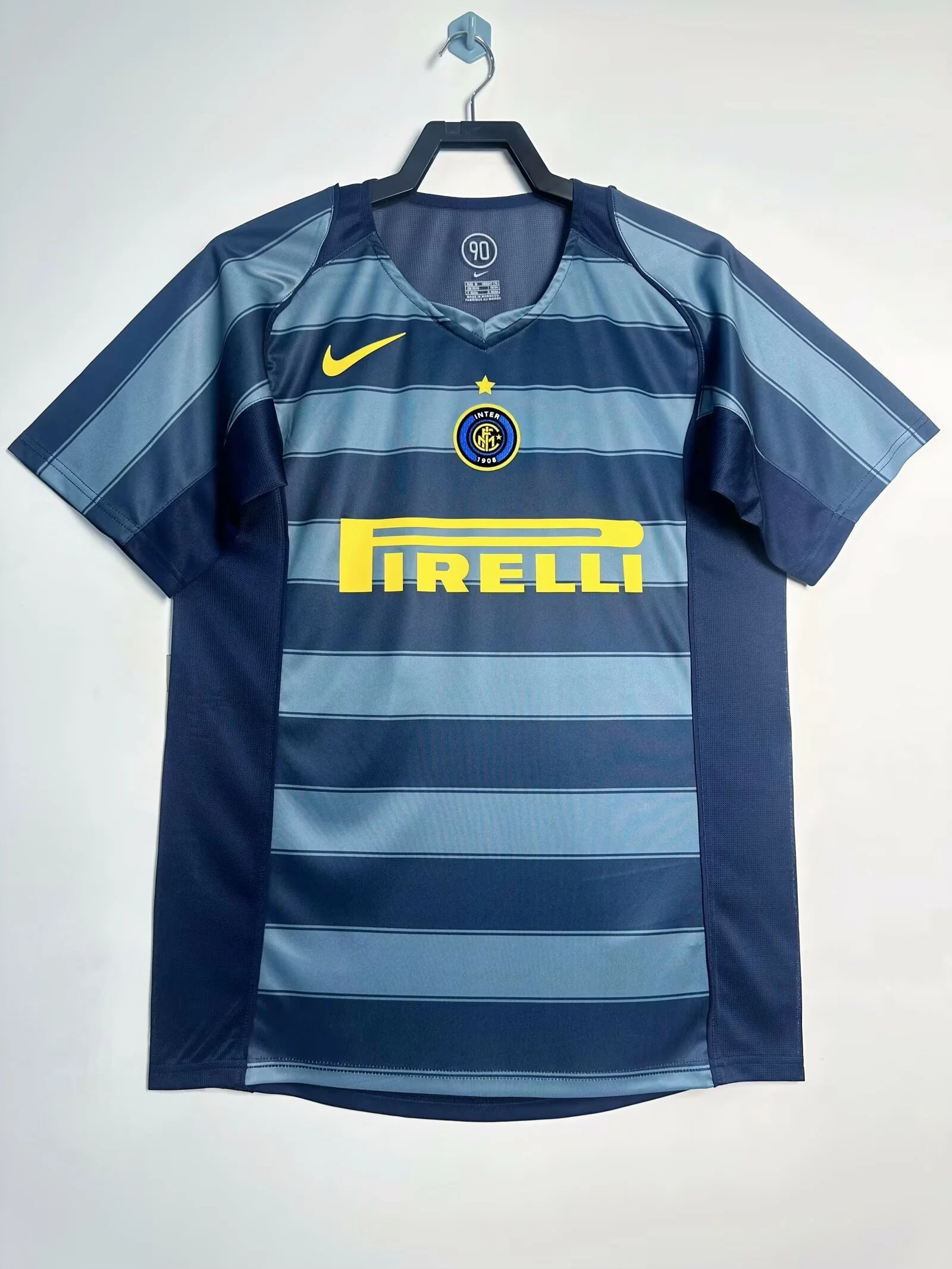 2004/2005 Retro Internazionale Milan Third Away Football Jersey